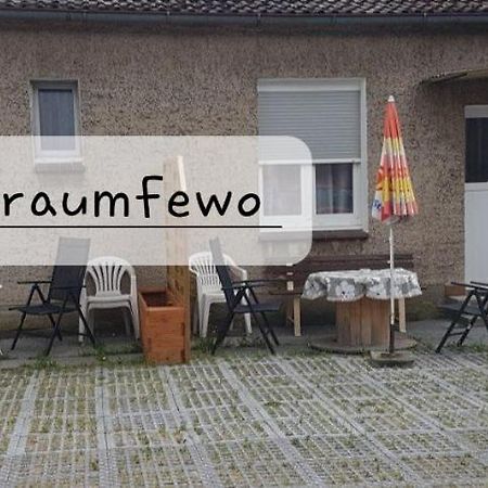 Einraum-Ferienwohnung 46M2 Eisenhuettenstadt-Diehlo Екстер'єр фото