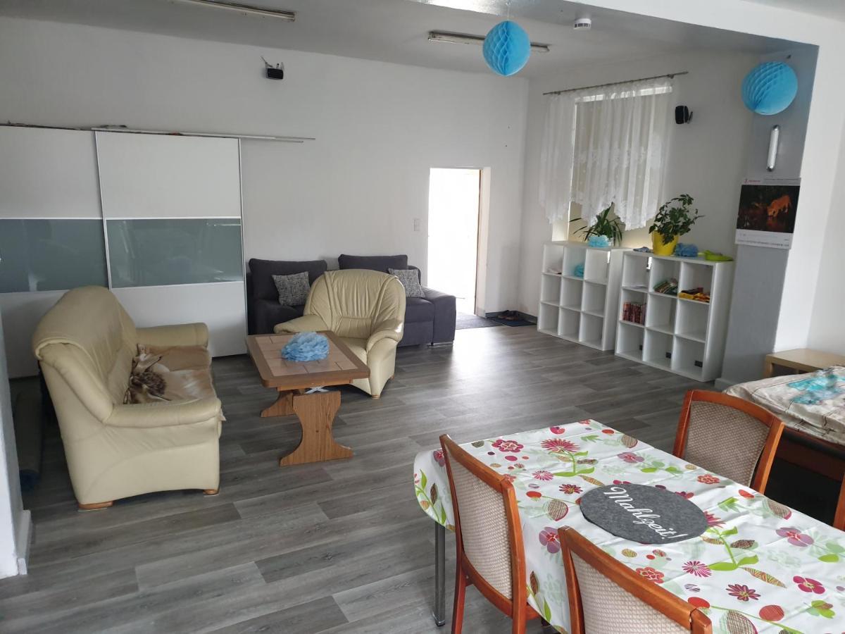 Einraum-Ferienwohnung 46M2 Eisenhuettenstadt-Diehlo Екстер'єр фото