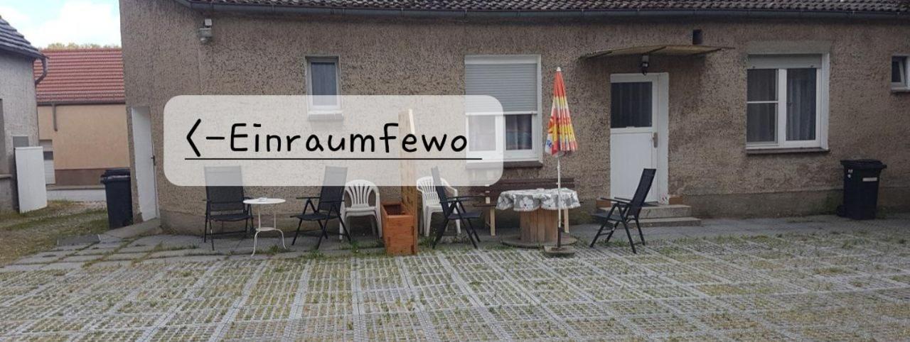 Einraum-Ferienwohnung 46M2 Eisenhuettenstadt-Diehlo Екстер'єр фото